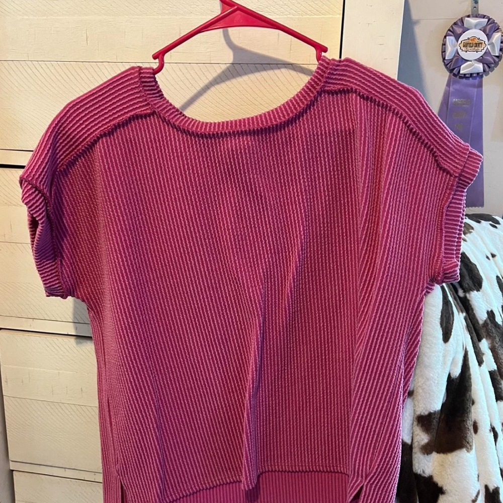 7th Ray Fuchsia Ribbed Short Sleeve Top